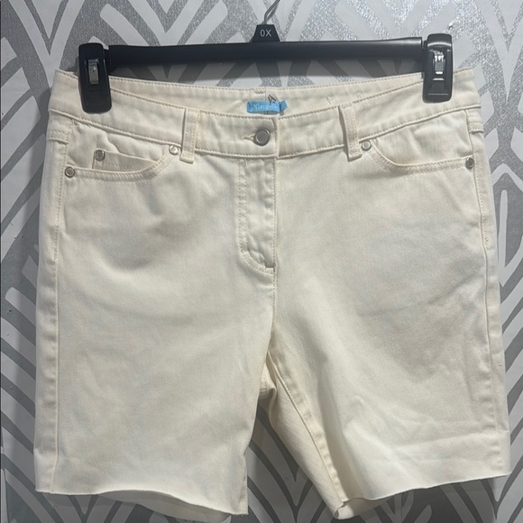 J. McLaughlin Cream Jean Shorts Casual Summer Essential - Picture 1 of 4